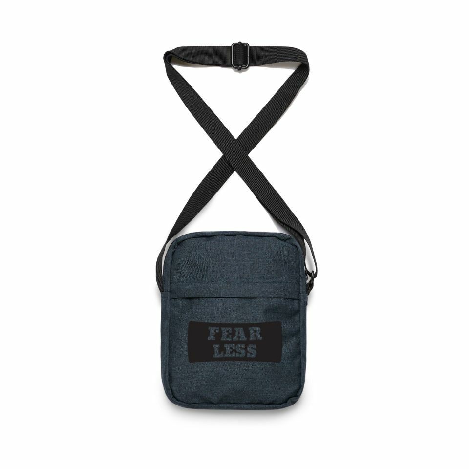 Fear less shoulder bag